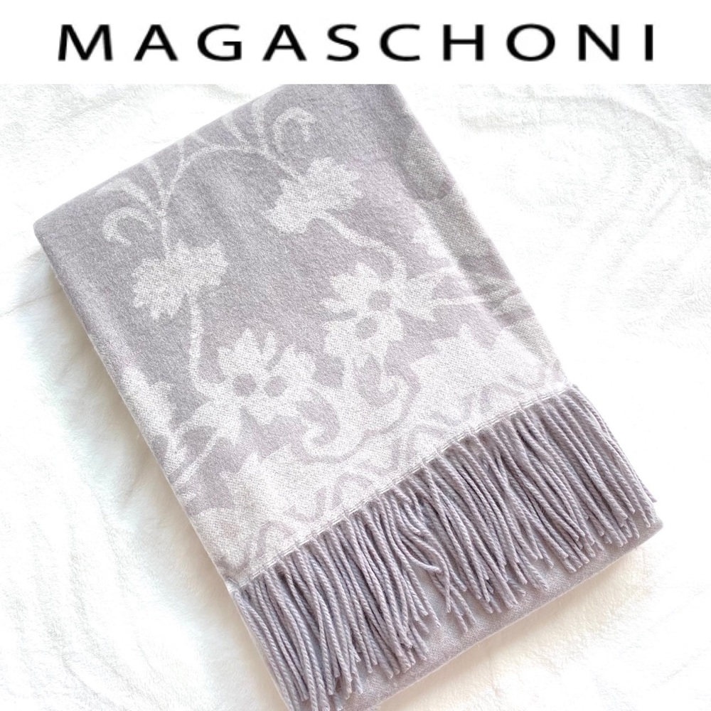 100% Cashmere Magaschoni Throw Frosted Gray Grey Vintage/ White Pattern